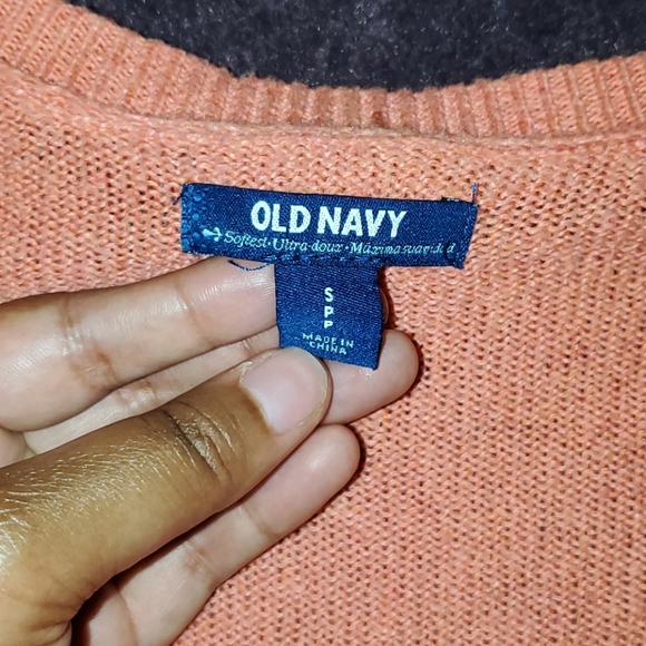 V-neck sweater - Picture 3 of 3